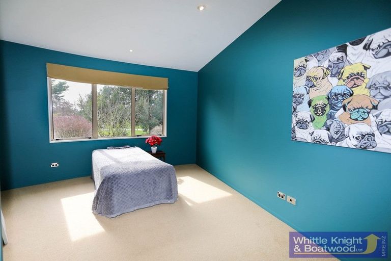 Photo of property in 6 Hogarth Lane, Burnside, Christchurch, 8053