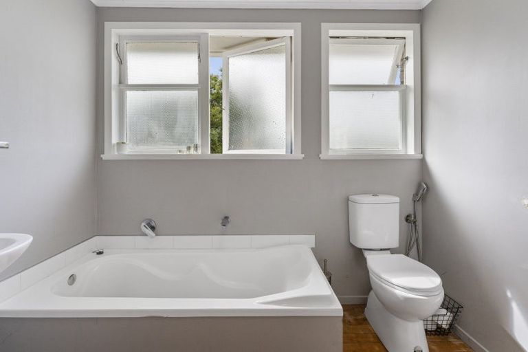 Photo of property in 12 Nikau Street, Wairakei, Taupo, 3332