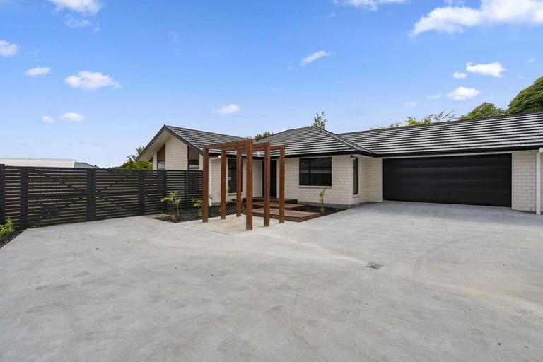 Photo of property in 541 Manutahi Road, Lepperton, New Plymouth, 4373