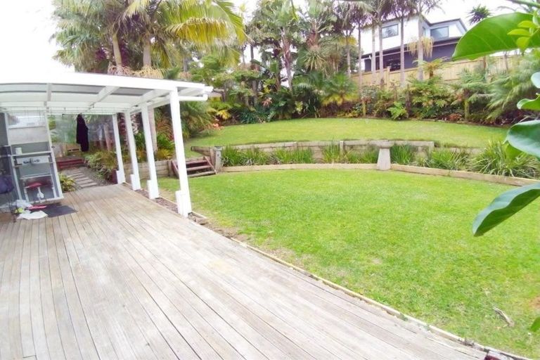 Photo of property in 3 Roband Avenue, Glenfield, Auckland, 0629