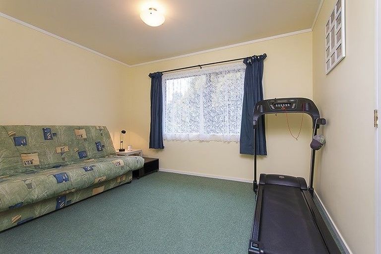 Photo of property in 16b Rossiter Avenue, Waiuku, 2123