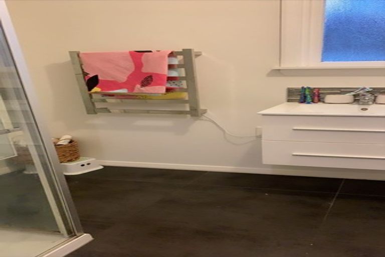 Photo of property in 183 Pages Road, Wainoni, Christchurch, 8061