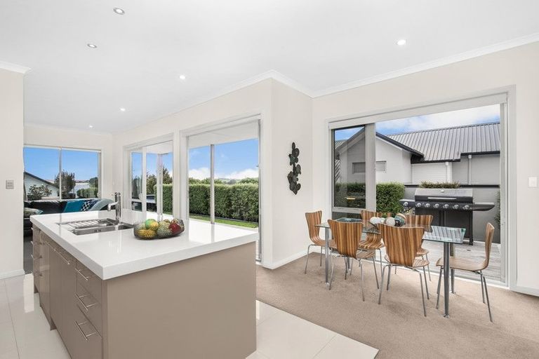 Photo of property in 11 Anselmi Ridge Road, Pukekohe, 2120