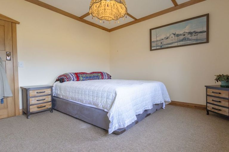 Photo of property in 327 Wanganui Flat Road, Harihari, 7884