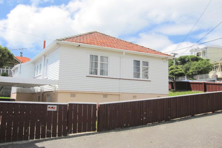 Photo of property in 120 Waipapa Road, Hataitai, Wellington, 6021
