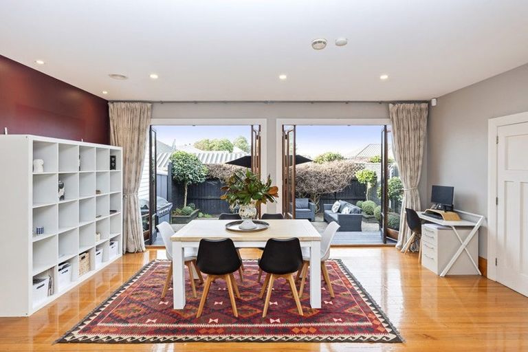 Photo of property in 32 Taylors Avenue, Bryndwr, Christchurch, 8052