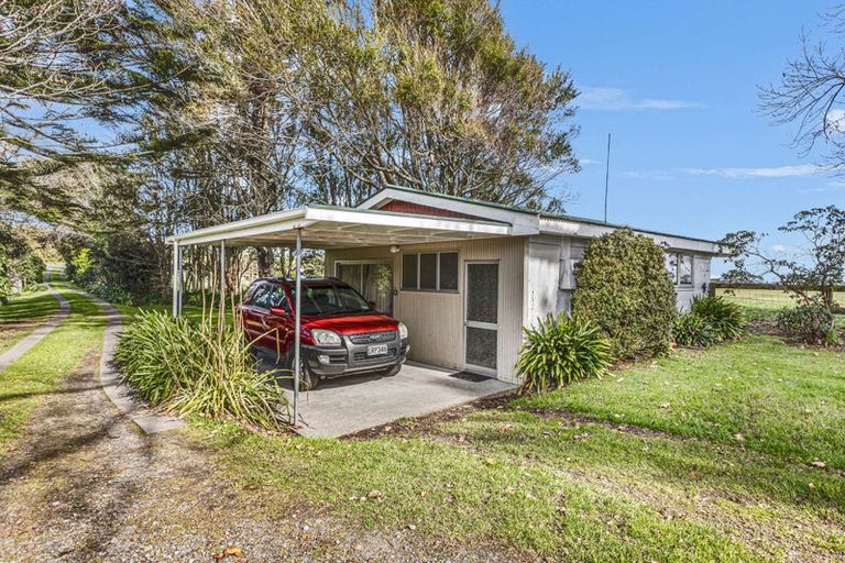 Photo of property in 9 Pukearuhe Road, Mimi, Urenui, 4377