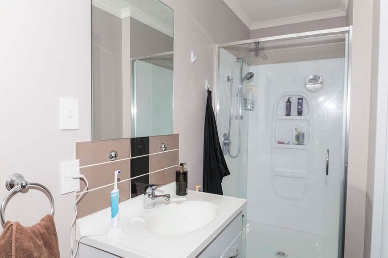 Photo of property in 4 Guinane Street, Dannevirke, 4930