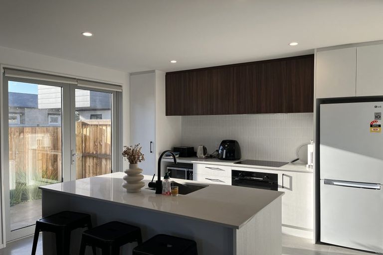 Photo of property in 2/11 Leitch Street, Somerfield, Christchurch, 8024