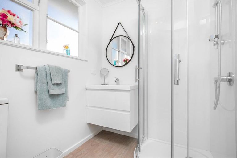 Photo of property in 54a Arimu Road, Papakura, 2110