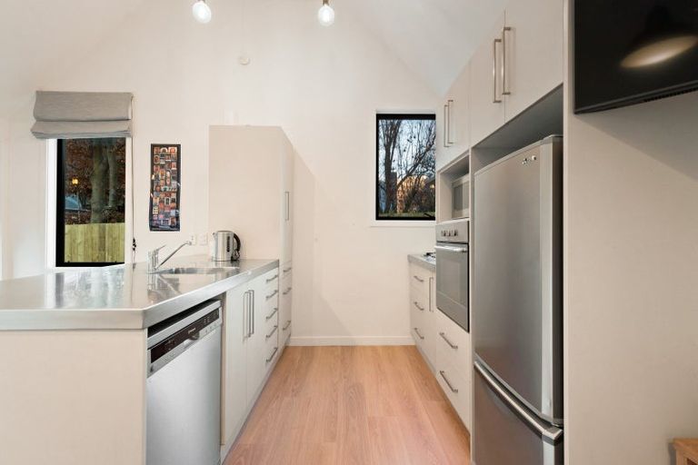 Photo of property in 24 Wiltshire Street, Arrowtown, 9302