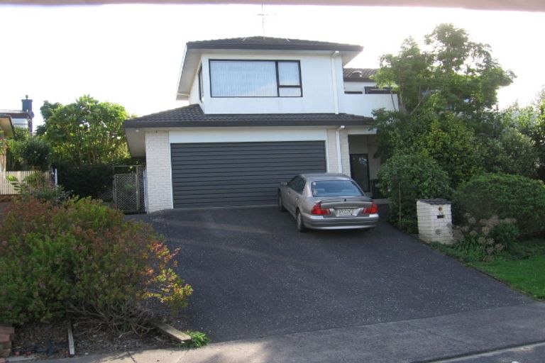 Photo of property in 131 Wiseley Road, West Harbour, Auckland, 0618