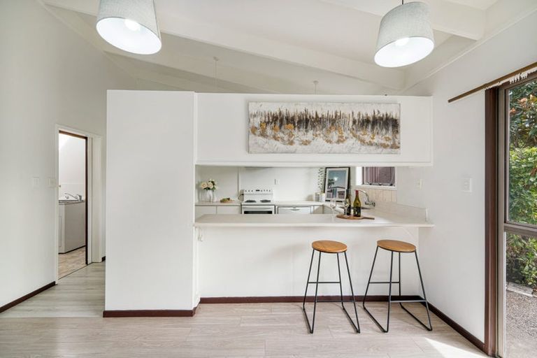 Photo of property in 2/35 Swanson Road, Henderson, Auckland, 0610