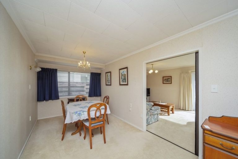 Photo of property in 6a Cornwall Street, Brooklands, New Plymouth, 4310