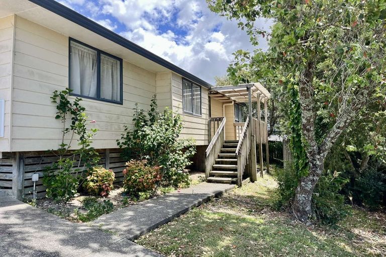 Photo of property in 29a Carillon Place, Massey, Auckland, 0614