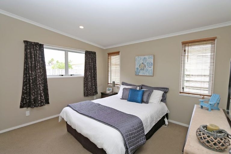 Photo of property in 223a Ocean Road, Whangamata, 3620