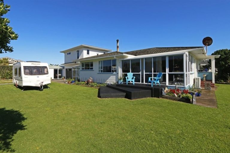 Photo of property in 202 Tasman Street, Opunake, 4616