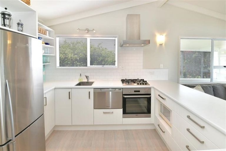 Photo of property in 12 Snells Beach Road, Snells Beach, 0920