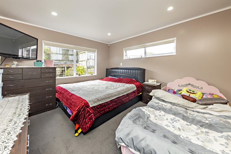 Photo of property in 1/47 Great South Road, Manurewa, Auckland, 2102