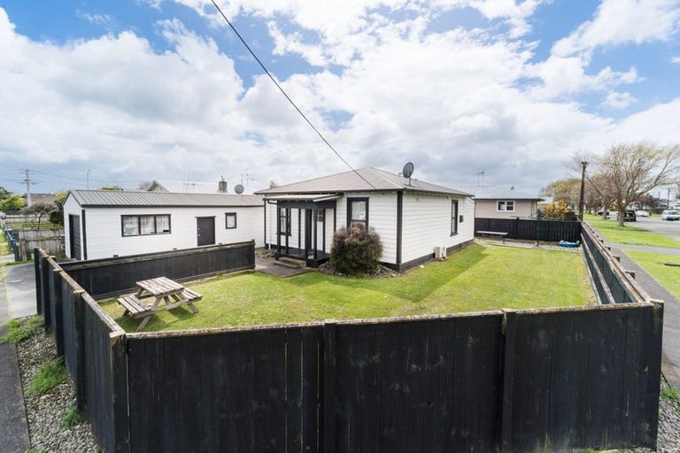 Photo of property in 32 Cambridge Street, Milson, Palmerston North, 4414