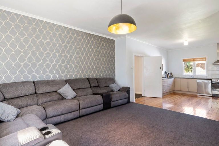 Photo of property in 12 Tui Avenue, Forest Lake, Hamilton, 3200