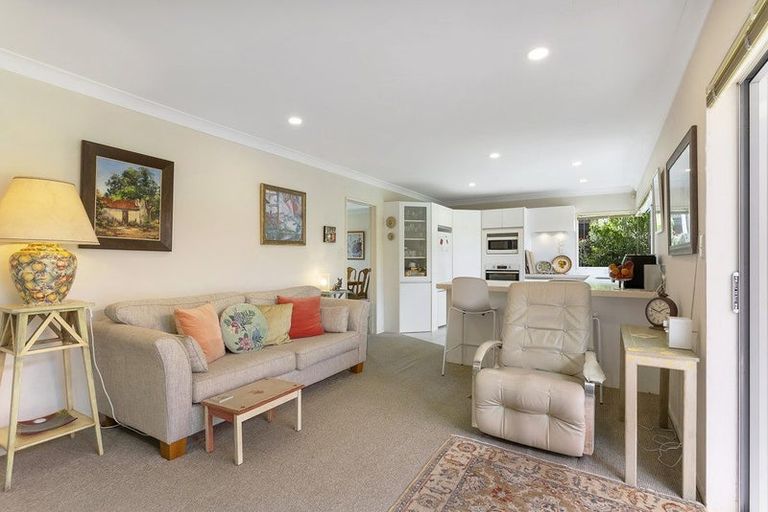 Photo of property in 56 Nicholas Road, Somerville, Auckland, 2014