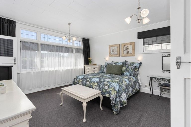 Photo of property in 140 Nelson Crescent, Napier South, Napier, 4110