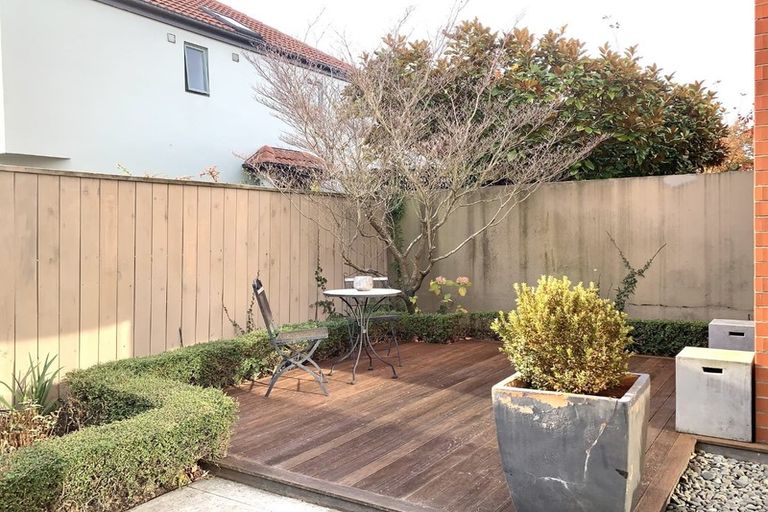 Photo of property in 1/56 Hewitts Road, Merivale, Christchurch, 8014