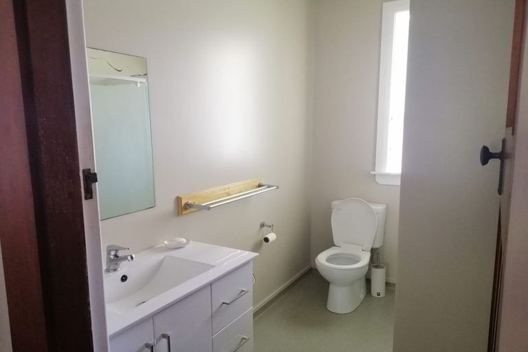 Photo of property in 41 Norton Park Avenue, Fairfield, Lower Hutt, 5011