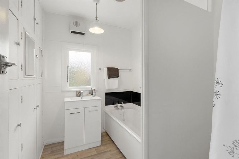 Photo of property in 8 Edinburgh Street, Spreydon, Christchurch, 8024