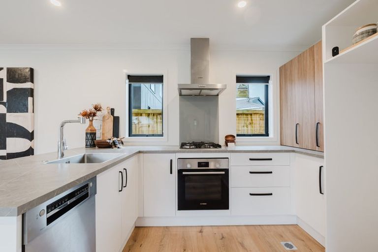 Photo of property in 1/12 Mcewan Place, Fitzroy, Hamilton, 3206