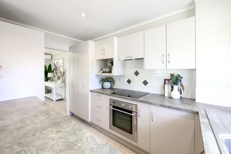 Photo of property in 104 Hinewa Road, Otumoetai, Tauranga, 3110