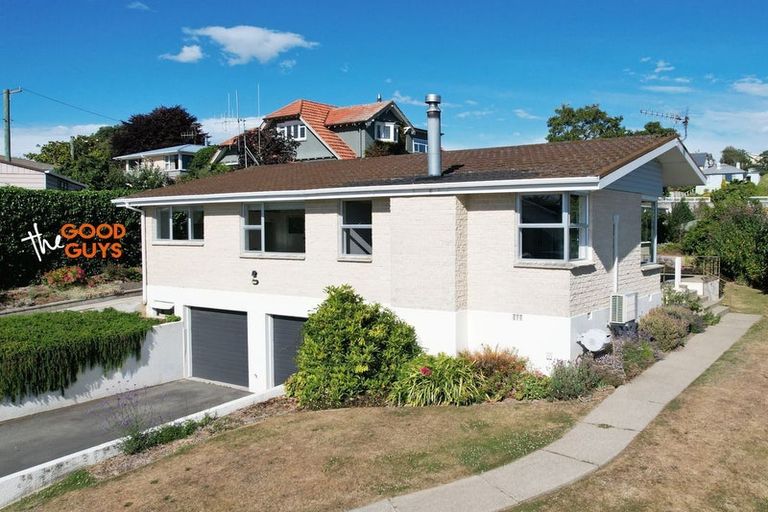 Photo of property in 16 Ure Street, South Hill, Oamaru, 9400