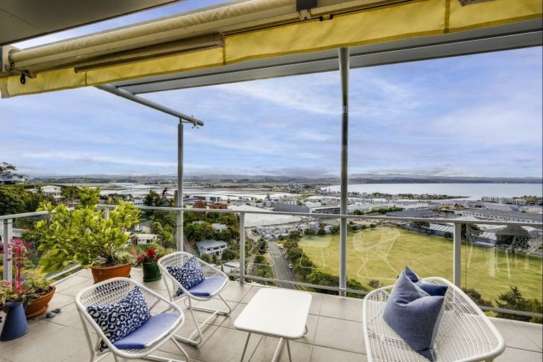 Photo of property in Northridge Apartments Stage Z, 1/22 Hospital Terrace, Hospital Hill, Napier, 4110