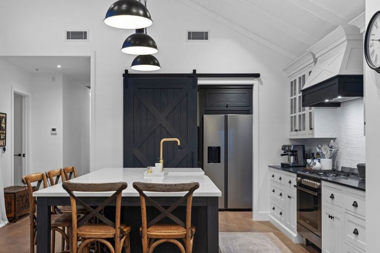 Photo of property in 6 Mollisia Lane, Papamoa Beach, Papamoa, 3118