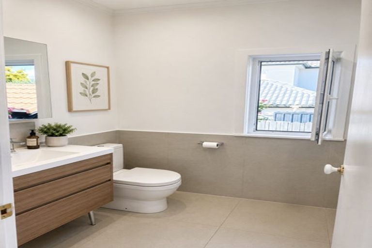 Photo of property in 1/56 Jutland Road, Hauraki, Auckland, 0622