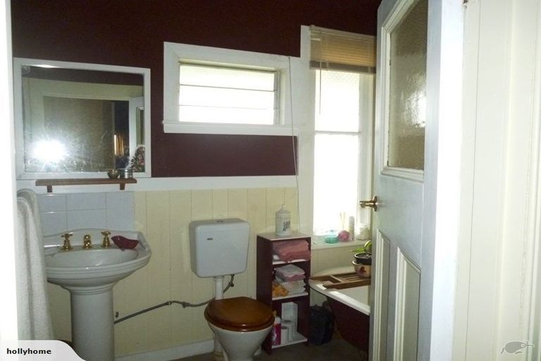 Photo of property in 30 Rhodes Street, Waimate, 7924