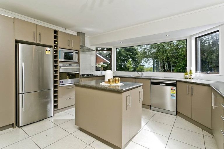 Photo of property in 57 Newhaven Terrace, Mairangi Bay, Auckland, 0630