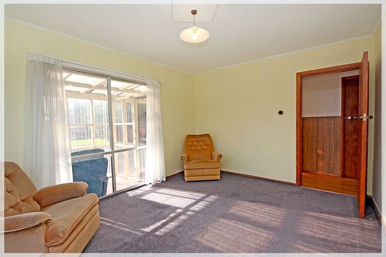 Photo of property in 17 Avenue Road, Foxton, 4814