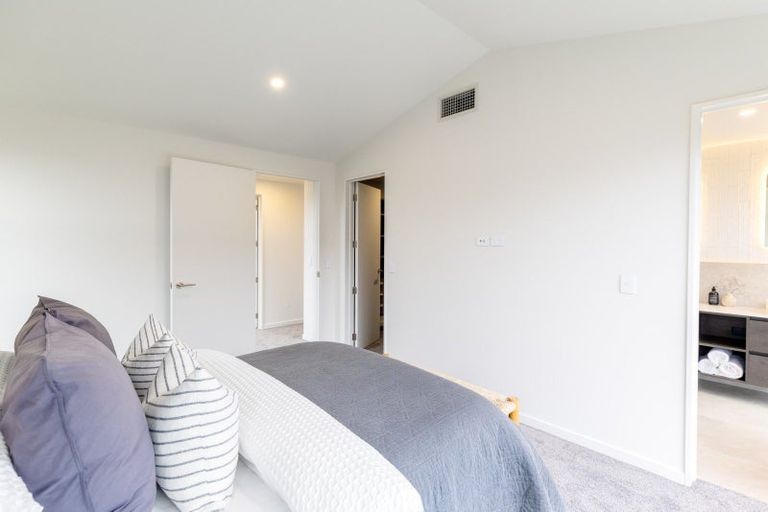 Photo of property in 19 Perehia Mews, Marshland, Christchurch, 8083