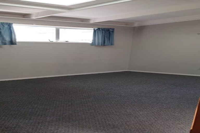 Photo of property in 109a Mokoia Road, Birkenhead, Auckland, 0626