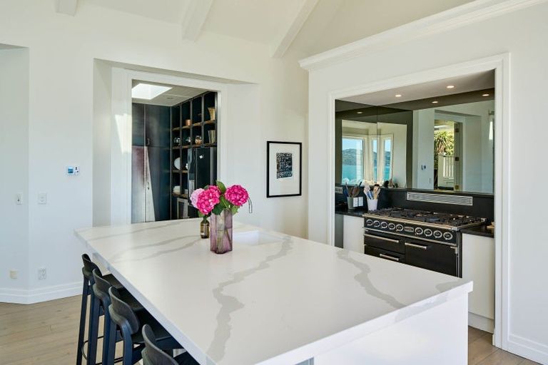 Photo of property in 3 Maida Vale Road, Roseneath, Wellington, 6011