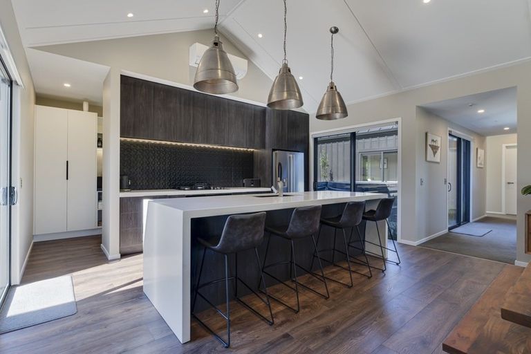 Photo of property in 11 Jacks Point Rise, Jacks Point, Queenstown, 9371