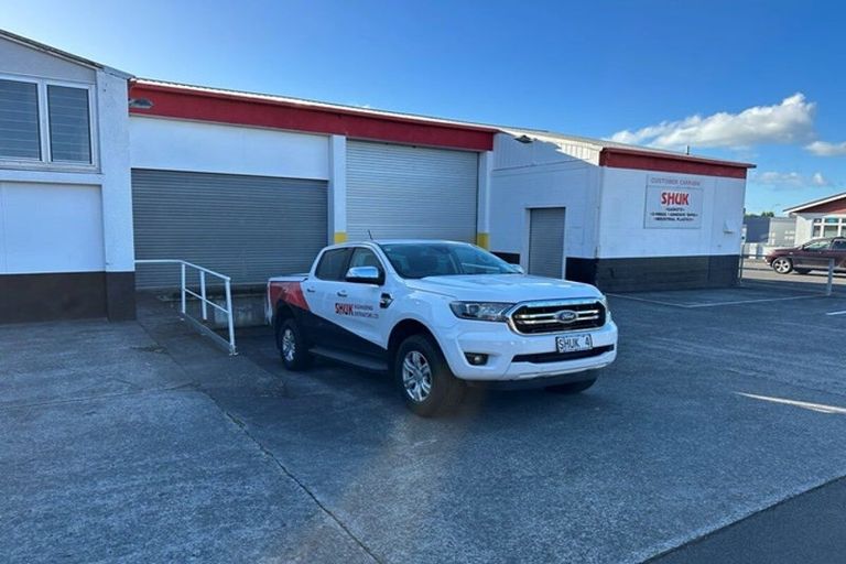 Photo of property in 336 Devon Street West, New Plymouth, 4310