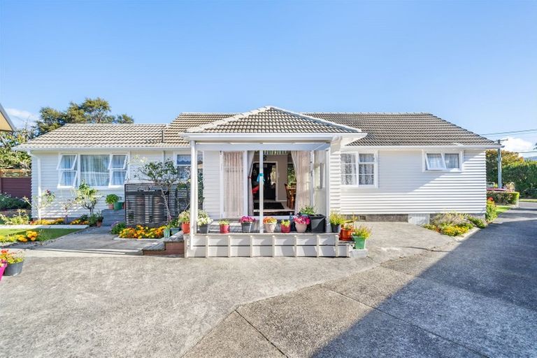 Photo of property in 13 Weka Grove, Elderslea, Upper Hutt, 5018