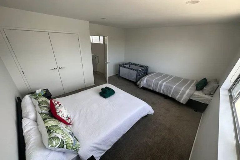 Photo of property in 55a Edmonton Road, Henderson, Auckland, 0612