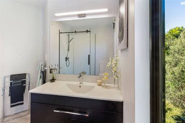 Photo of property in 37 Te Toki Road, Ostend, Waiheke Island, 1081