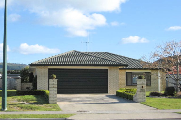 Photo of property in 682 Gloucester Road, Papamoa Beach, Papamoa, 3118