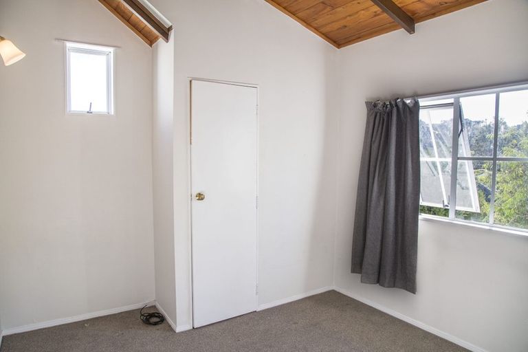 Photo of property in 2/26 Richards Avenue, Forrest Hill, Auckland, 0620