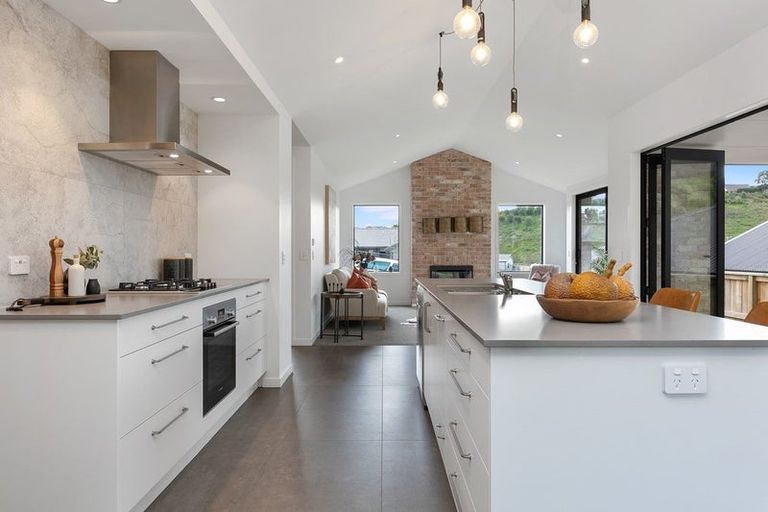 Photo of property in 21 Pakanga Grove, Pyes Pa, Tauranga, 3112